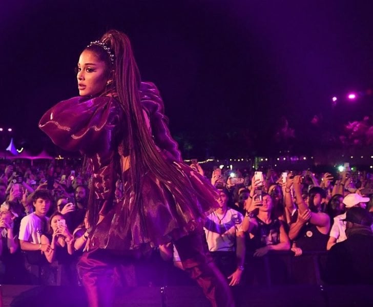 Ariana Grande ended the Coachella weekend with a bang with her prolific performance.