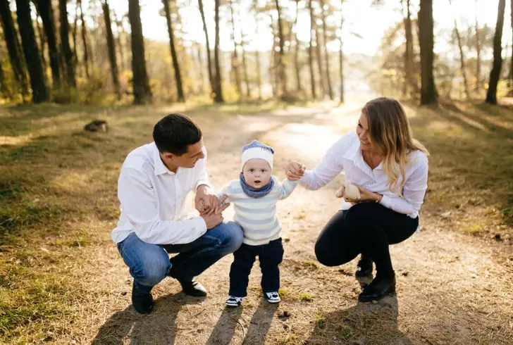 Parents helps child feel confident