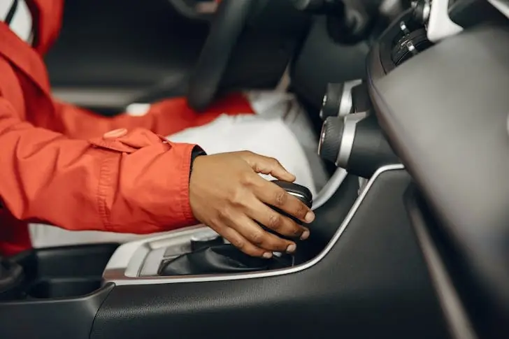 How to drive a stick shift with ease.