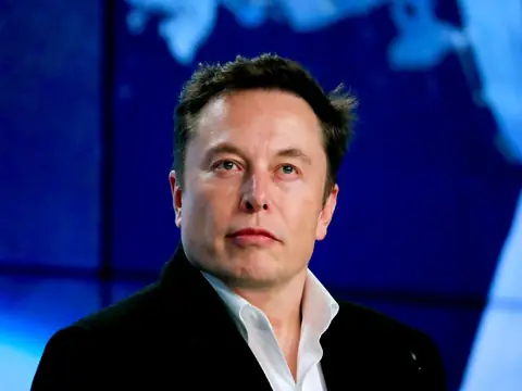 Elon Musk’s Robo-Taxi Will Compete with Uber and Lyft , Who Will Come Out Victorious?