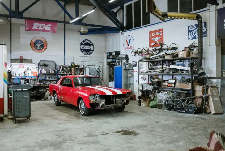 Pexels | Andrea Piacquadio | As the traditional auto repair shop undergoes changes.