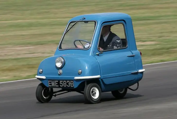 Peel P50 car