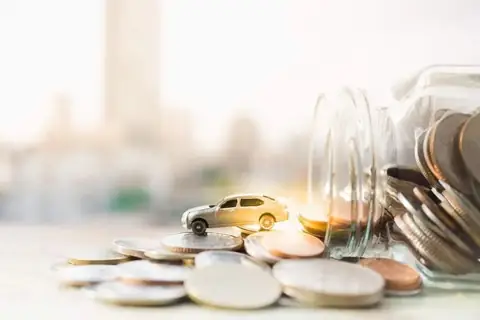 Who Gets the Insurance Check When a Car Is Totaled? The Ultimate Guide