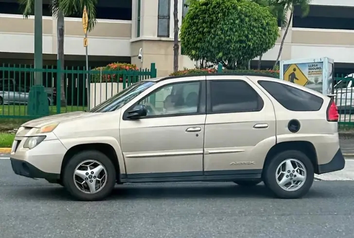 Pontiac Aztek car