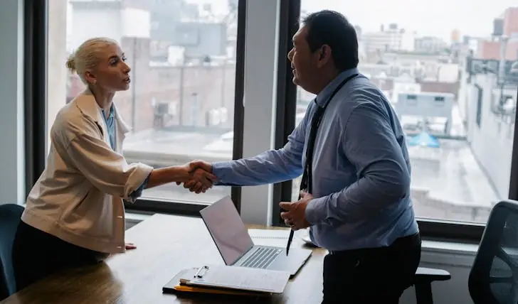 answer "why are you looking for a new job" like a true professional!