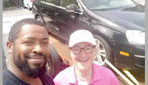 A Mechanic In South Carolina Gifts Repaired Cars To The Needy For Free!