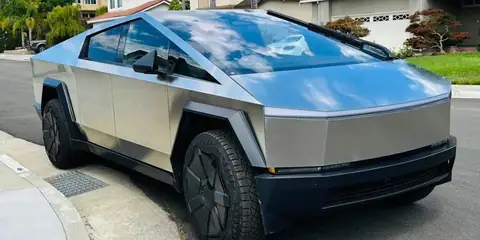 Is Tesla’s Self-Driving Software Safe? Cybertruck Crash Raises Doubts