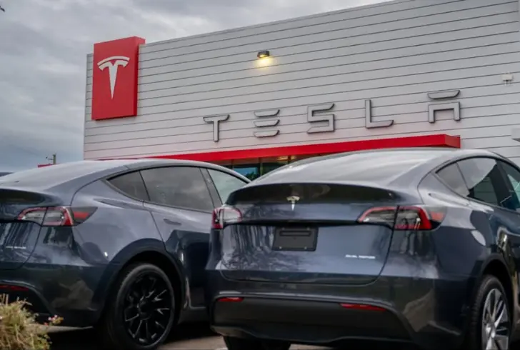 Tesla self-driving car testing progress