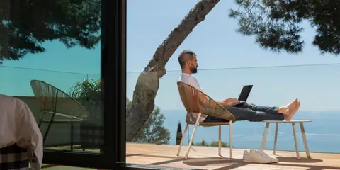 How to Escape the 9-to-5 Grind and Achieve Work-Life Balance