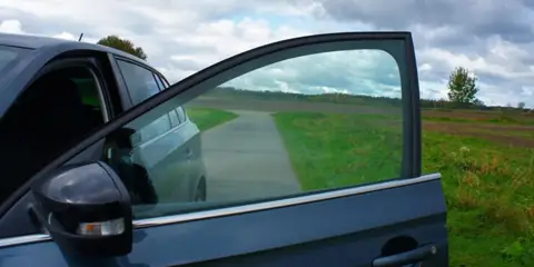 How to Fix Car Window Off-Track and Align It Properly