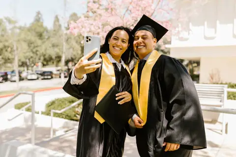 How 2026 Graduates Can Establish a Solid Financial Ground for Future Decades