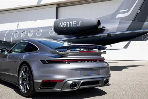 The Porsche 911 Turbo S Now Comes As a Matching Set With a Private Jet!