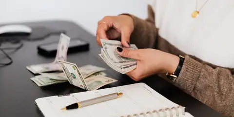 How Much Money Should You Keep in an Emergency Fund?