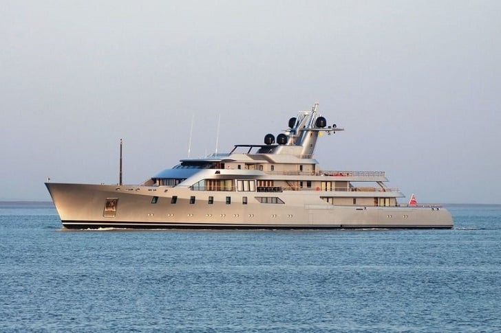 pacific-yacht-1