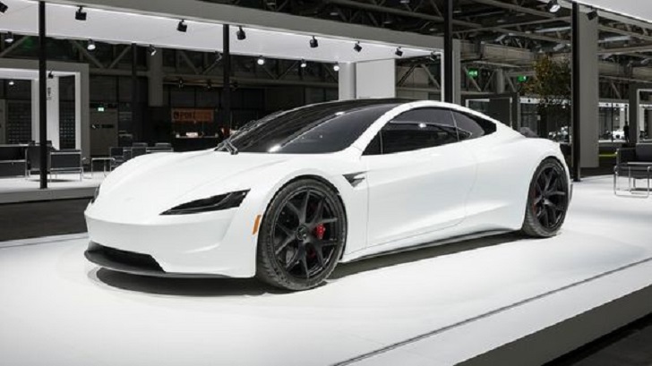 tesla-red-flag-1