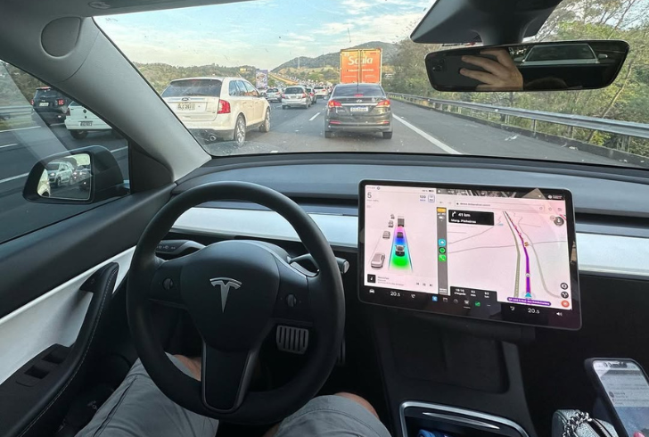 Tesla self driving safety concerns